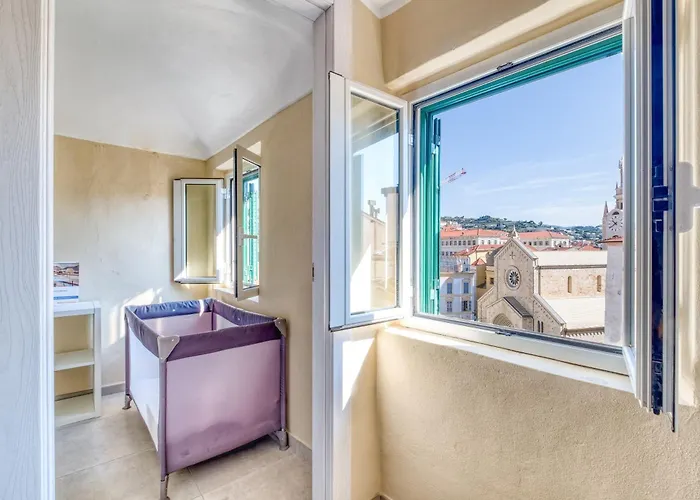 Finestra Sul Duomo - Happy * Sanremo